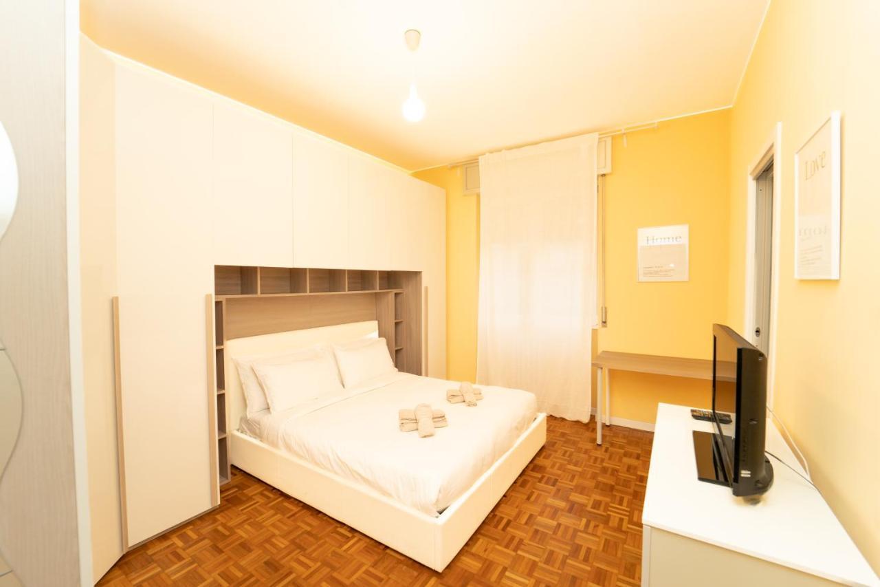 Trilocale Con Parcheggio Privato Apartment Milano Ngoại thất bức ảnh