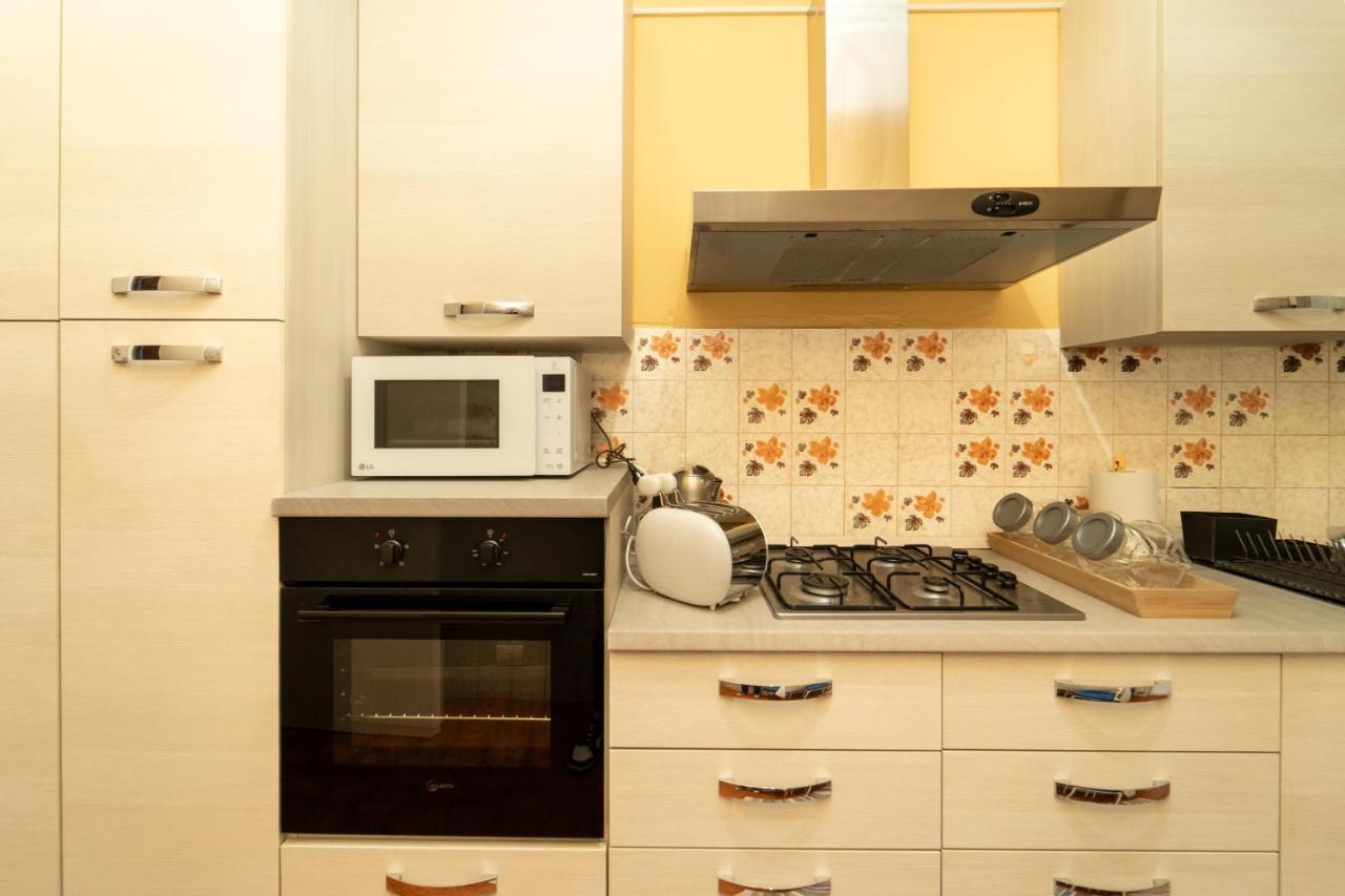 Trilocale Con Parcheggio Privato Apartment Milano Ngoại thất bức ảnh