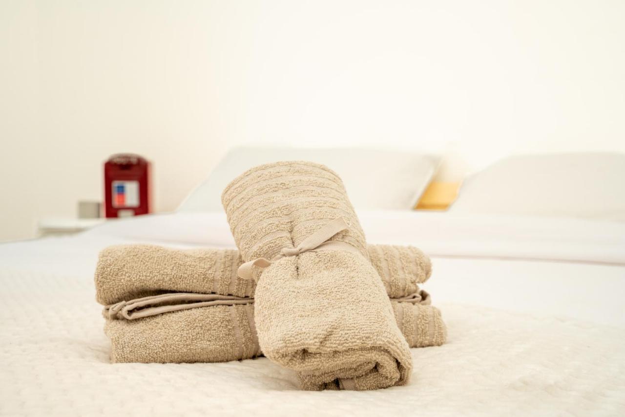 Trilocale Con Parcheggio Privato Apartment Milano Ngoại thất bức ảnh